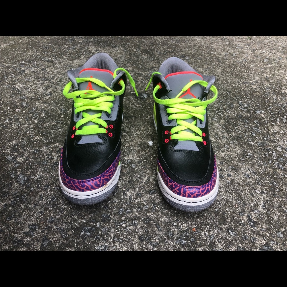 Air Jordan 3s